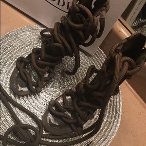 Steve Madden (dancin’) olive
